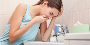 Come fermare il vomito: rimedi naturali e farmaci